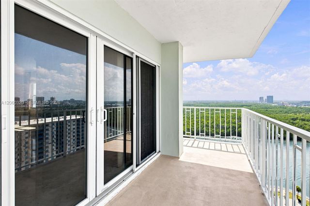 500 Bayview Drive 2121, Sunny Isles Beach, FL 33160