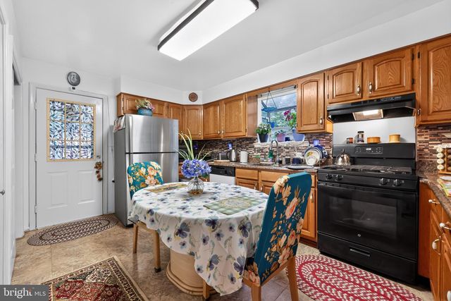 55 N STATE RD, Springfield, PA 19064