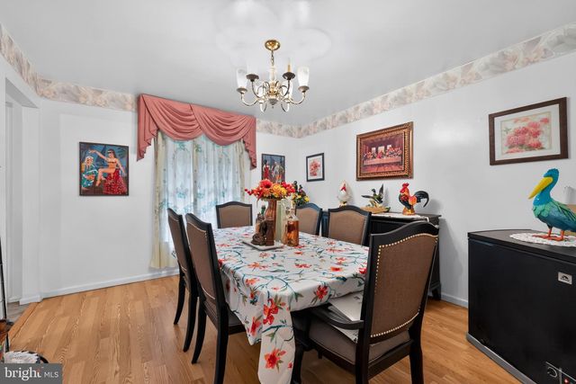 55 N STATE RD, Springfield, PA 19064