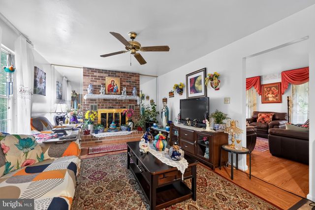 55 N STATE RD, Springfield, PA 19064