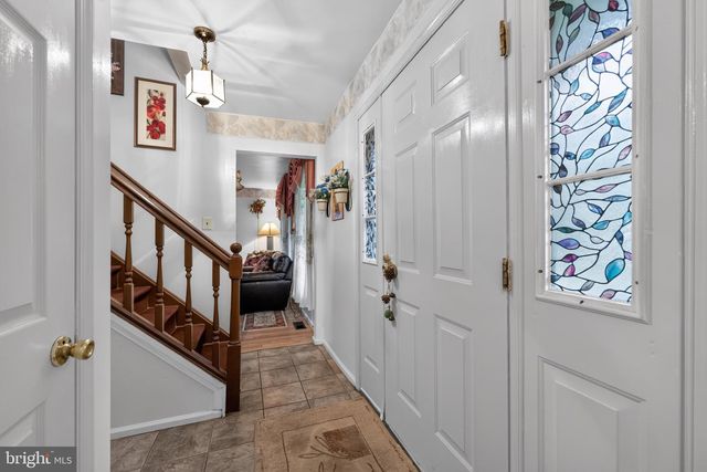 55 N STATE RD, Springfield, PA 19064