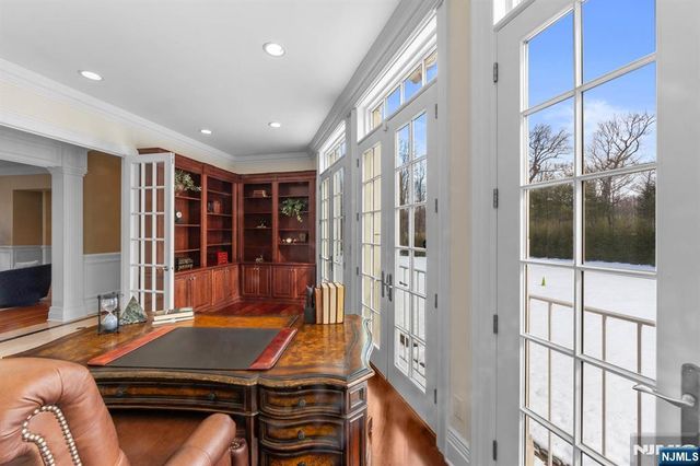 24 Tulip Tree Lane, Alpine, NJ 07620