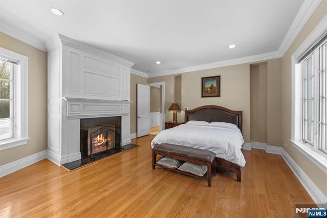 24 Tulip Tree Lane, Alpine, NJ 07620