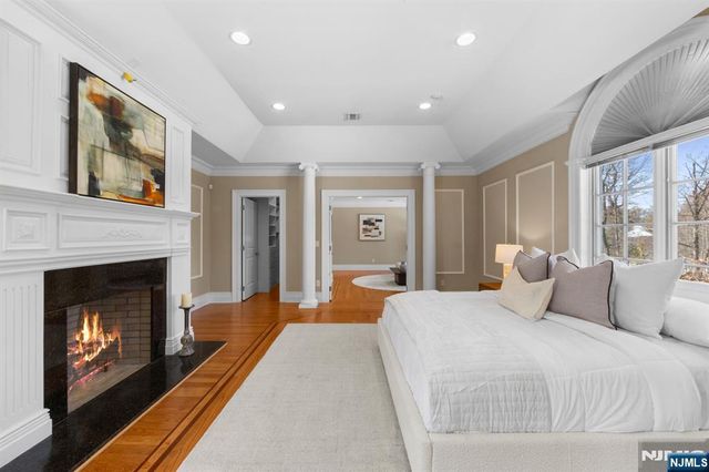 24 Tulip Tree Lane, Alpine, NJ 07620