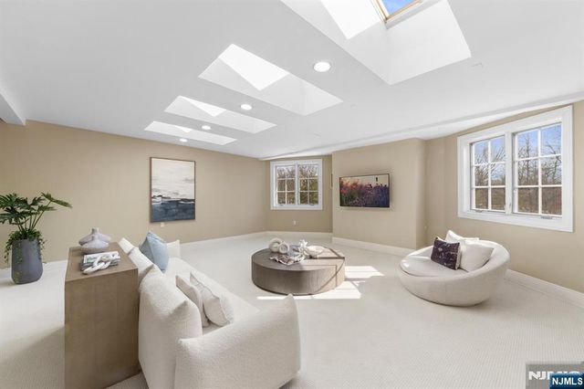 24 Tulip Tree Lane, Alpine, NJ 07620