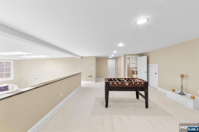 24 Tulip Tree Lane, Alpine, NJ 07620