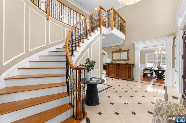 24 Tulip Tree Lane, Alpine, NJ 07620