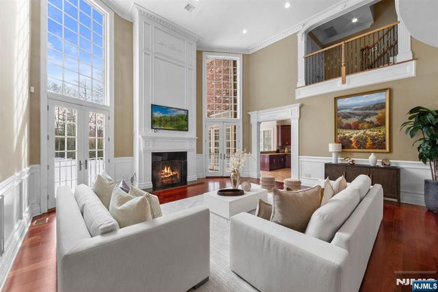 24 Tulip Tree Lane, Alpine, NJ 07620