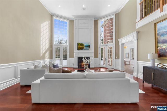 24 Tulip Tree Lane, Alpine, NJ 07620