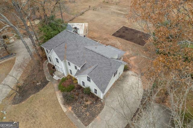 808 Valbrook Court SW, Lilburn, GA 30047