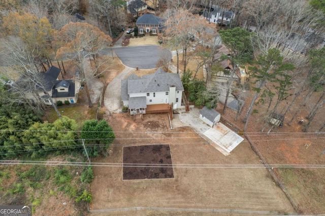 808 Valbrook Court SW, Lilburn, GA 30047