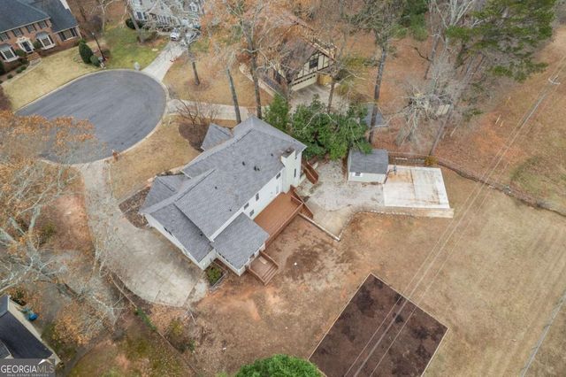 808 Valbrook Court SW, Lilburn, GA 30047