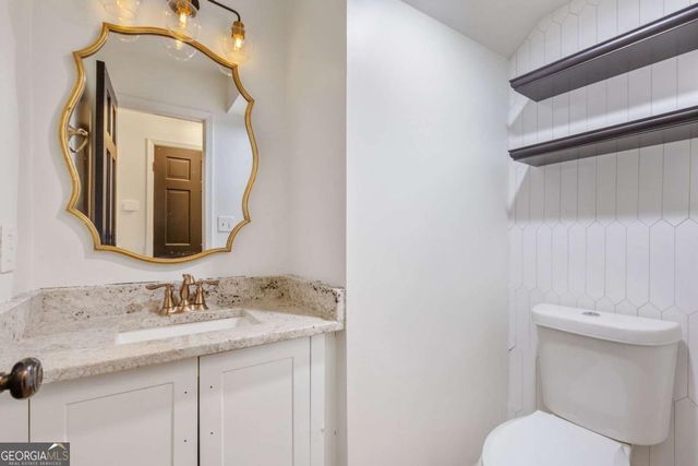 808 Valbrook Court SW, Lilburn, GA 30047