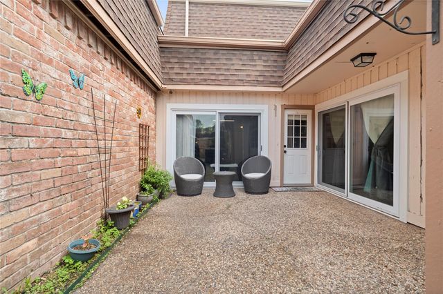 2938 Camelot Lane, Missouri City, TX 77459