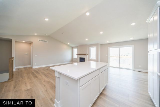 5520 NE Briarwood Drive, Ankeny, IA 50021