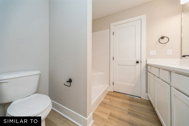 5520 NE Briarwood Drive, Ankeny, IA 50021