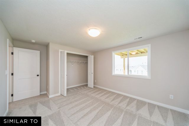 5520 NE Briarwood Drive, Ankeny, IA 50021