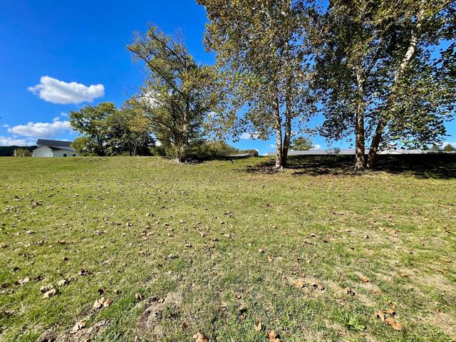 266 Webers Lane, Brookville, IN 47012