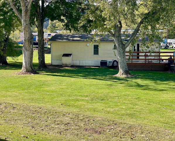 266 Webers Lane, Brookville, IN 47012