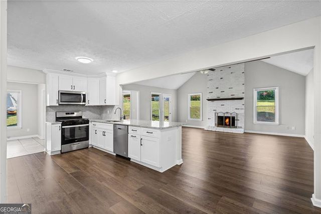 1194 Meadow Oaks Drive NW, Acworth, GA 30102