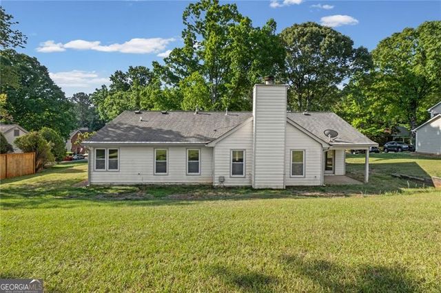 1194 Meadow Oaks Drive NW, Acworth, GA 30102