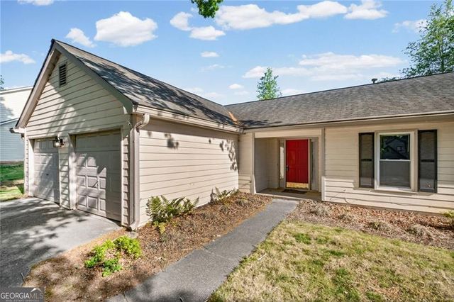 1194 Meadow Oaks Drive NW, Acworth, GA 30102