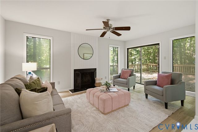 2903 Fox Chase Dr, Midlothian, VA 23112