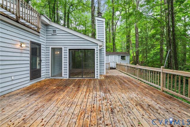 2903 Fox Chase Dr, Midlothian, VA 23112