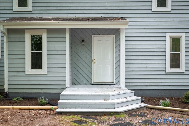 2903 Fox Chase Dr, Midlothian, VA 23112