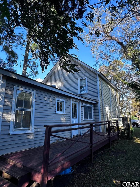 Image 19 of property listing at 415 N Light Street, Columbia, NC 27925