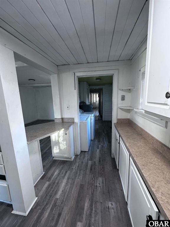 Image 28 of property listing at 415 N Light Street, Columbia, NC 27925