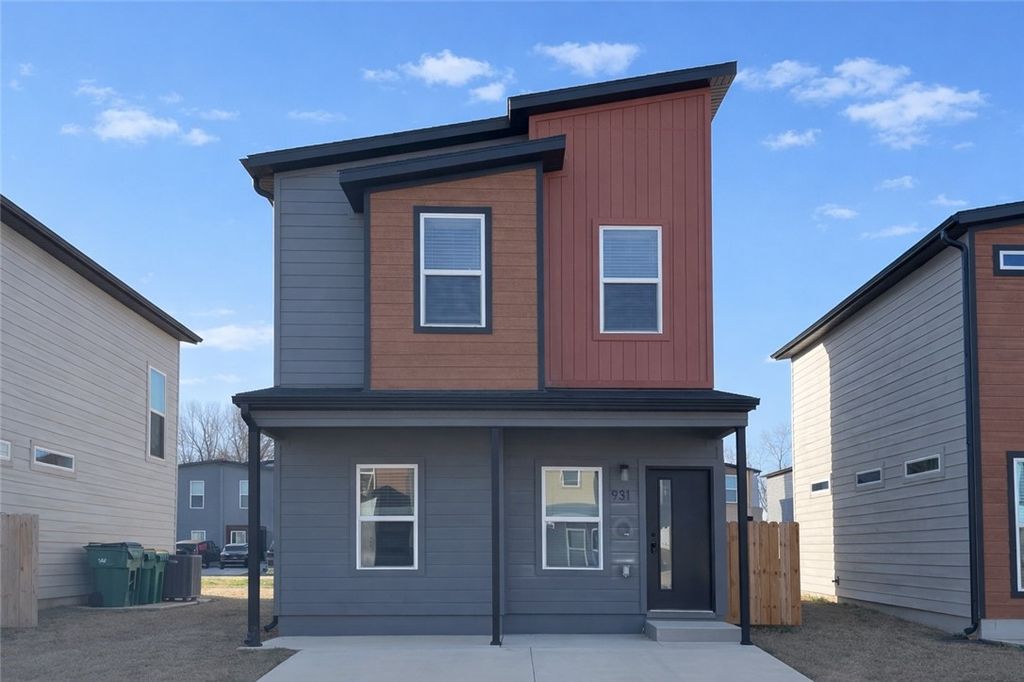 931 States Avenue, Bentonville, AR 72713