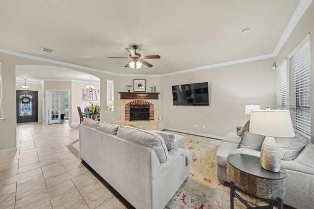 4541 Seventeen Lakes Court, Fort Worth, TX 76262