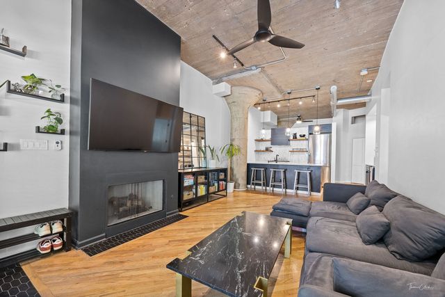 1000 W 15th Street 116, Chicago, IL 60608