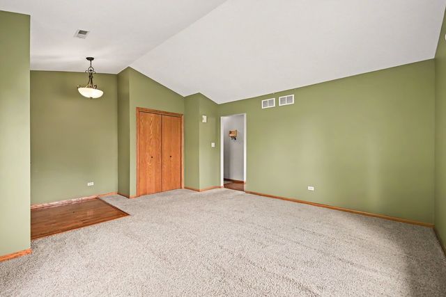 27114 S Quiet Oak Lane, Crete, IL 60417