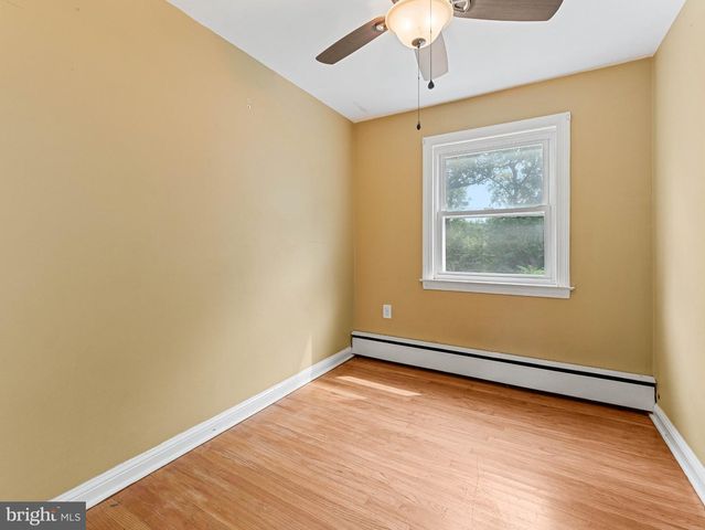 174 CRUM CREEK DR, Woodlyn, PA 19094