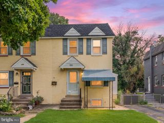174 CRUM CREEK DR, Woodlyn, PA 19094