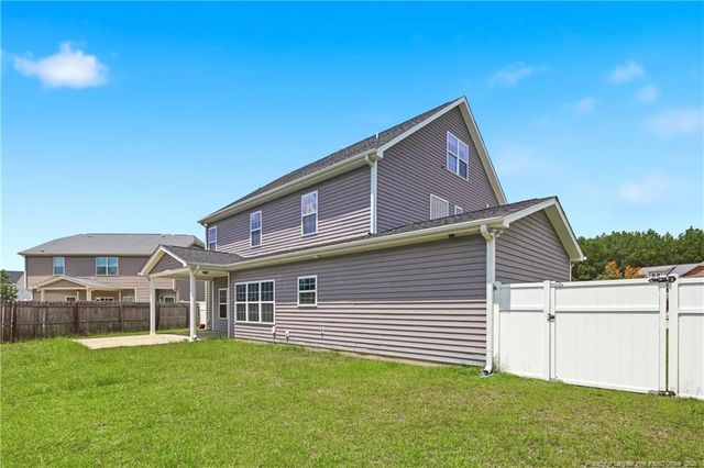 162 Eclipse Court, Raeford, NC 28376