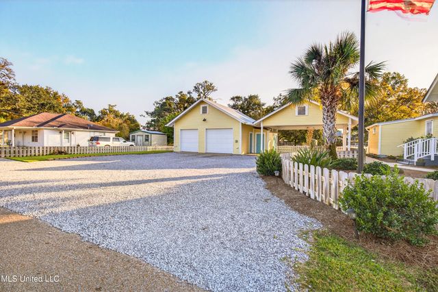 134 Keller Street, Bay Saint Louis, MS 39520