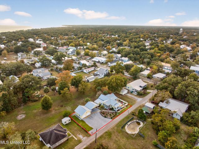 134 Keller Street, Bay Saint Louis, MS 39520