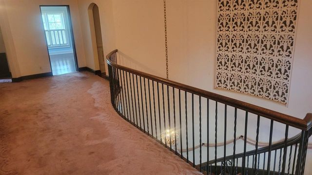 1101 S MONROE AVENUE, Green Bay, WI 54301