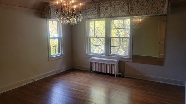 1101 S MONROE AVENUE, Green Bay, WI 54301