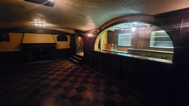 1101 S MONROE AVENUE, Green Bay, WI 54301