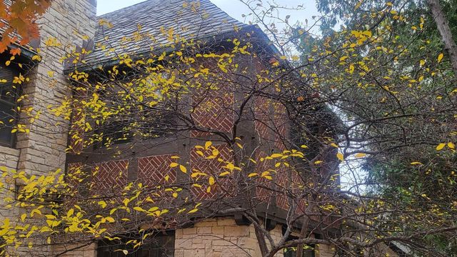 1101 S MONROE AVENUE, Green Bay, WI 54301