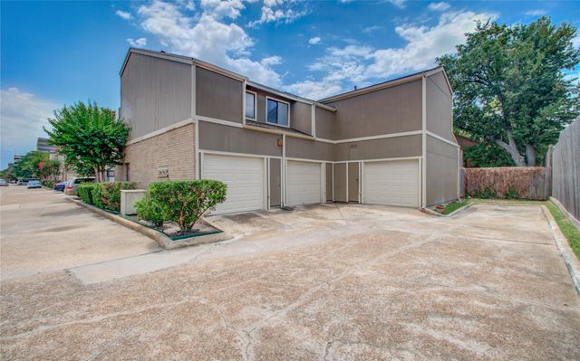 1920 Augusta Drive 31, Houston, TX 77057