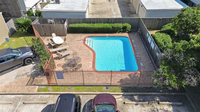 1920 Augusta Drive 31, Houston, TX 77057