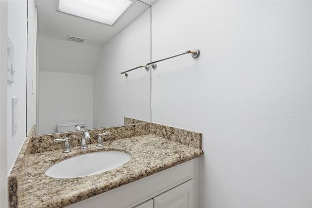 1920 Augusta Drive 31, Houston, TX 77057