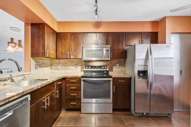 7290 Kinghurst Drive 405, Delray Beach, FL 33446