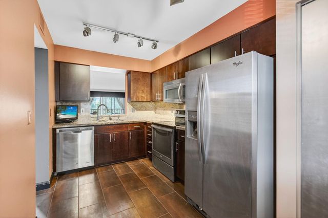 7290 Kinghurst Drive 405, Delray Beach, FL 33446