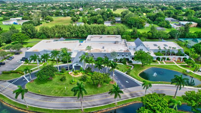 7290 Kinghurst Drive 405, Delray Beach, FL 33446